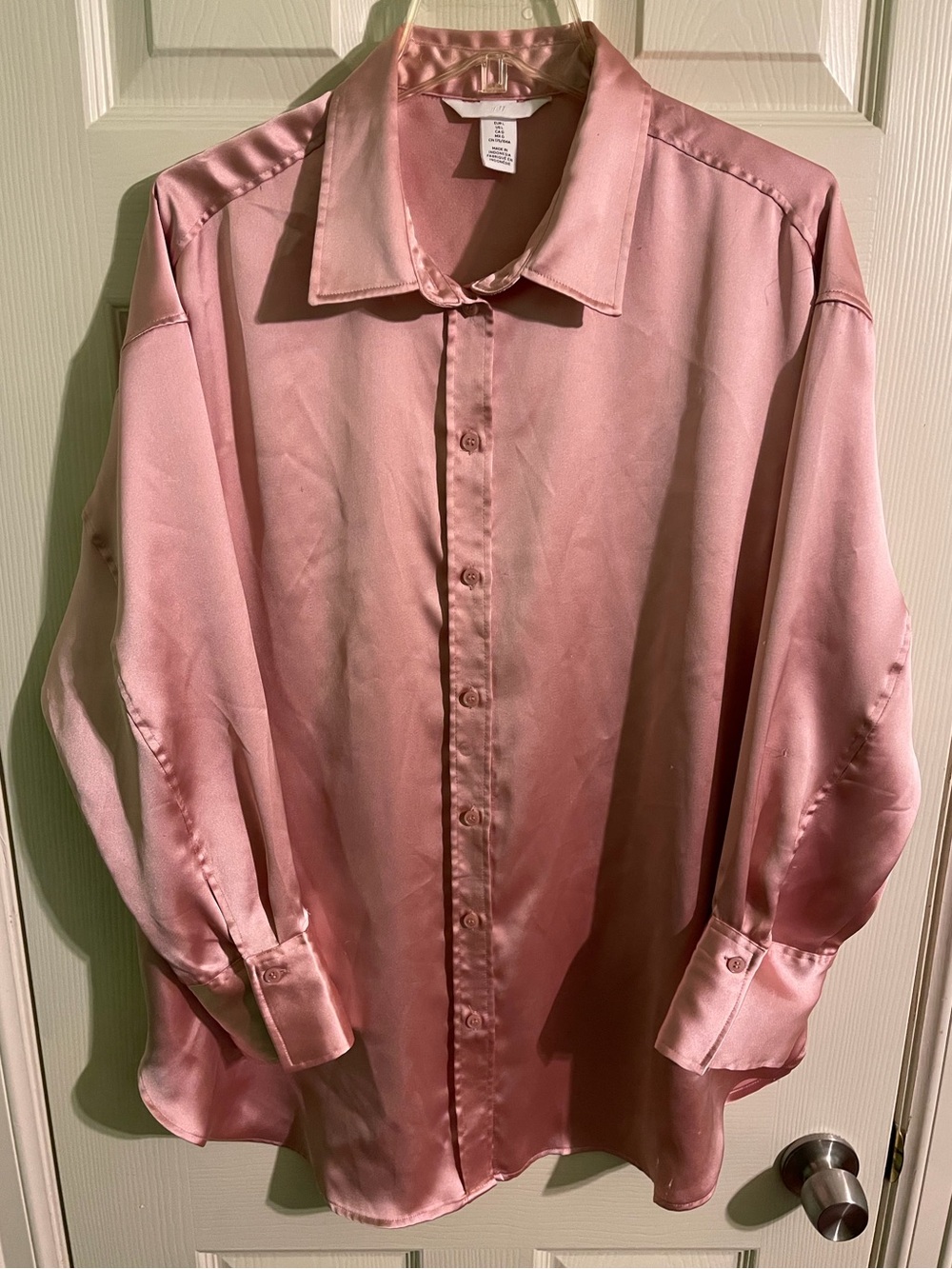 H&M Classic Satin Pink Button-Up Shirt - Large